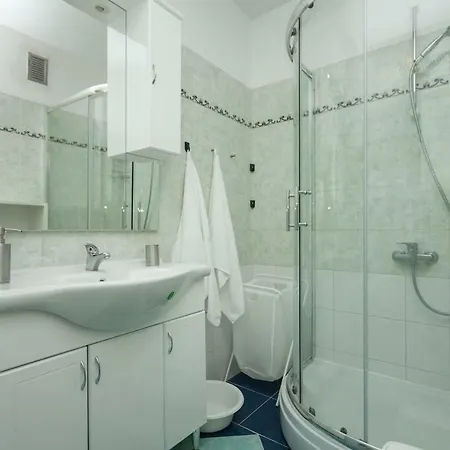 Josephine Apartament